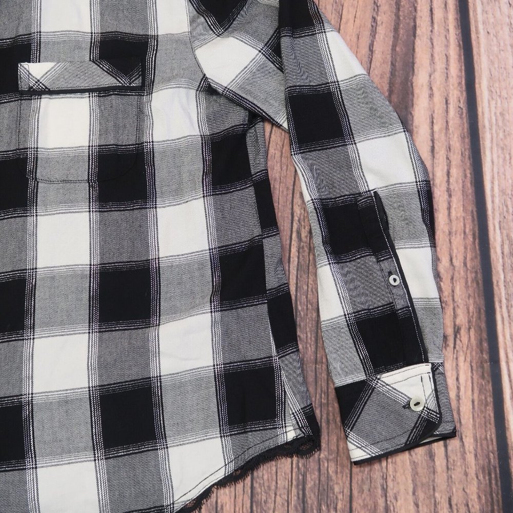 Victoria's Secret Black White Silver Long Sleeve Plaid Flannel Shirt Size XS - Picture 3 of 10